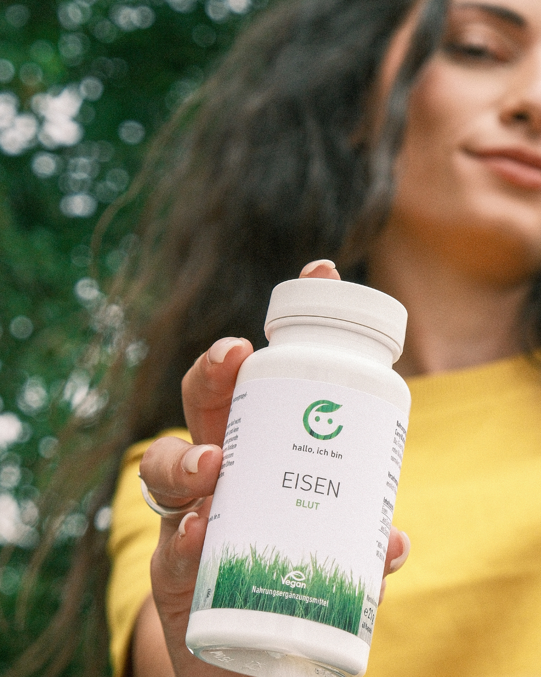Eisen Kapseln für normale Blutbildung und gesunden Energiestoffwechsel, Eisenmangel bekämpfen mit Eisenpräparat für Energie, Frauen, Curryblatt-Extrakt, Eisenbisglycinat Chelat, natürlich, Wirkung, Supplement, Hochdosiert, Gesundheit, Apotheke
